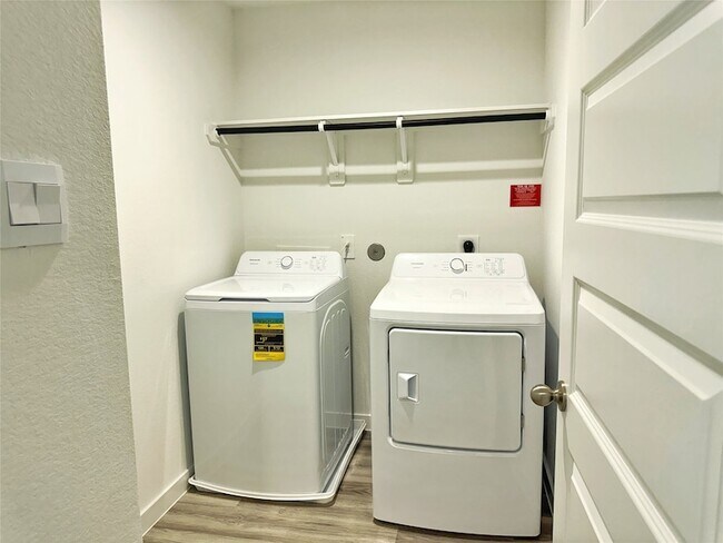 Building Photo - 2814 Lisburn Ter Ln