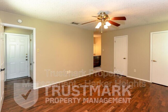Building Photo - 1230 Preswick Cir