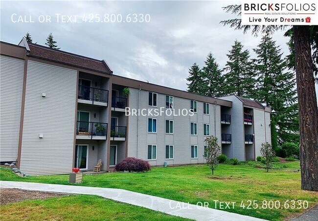 Building Photo - 14620 NE 32nd St