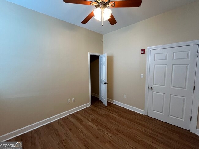 Building Photo - 55 E Main St