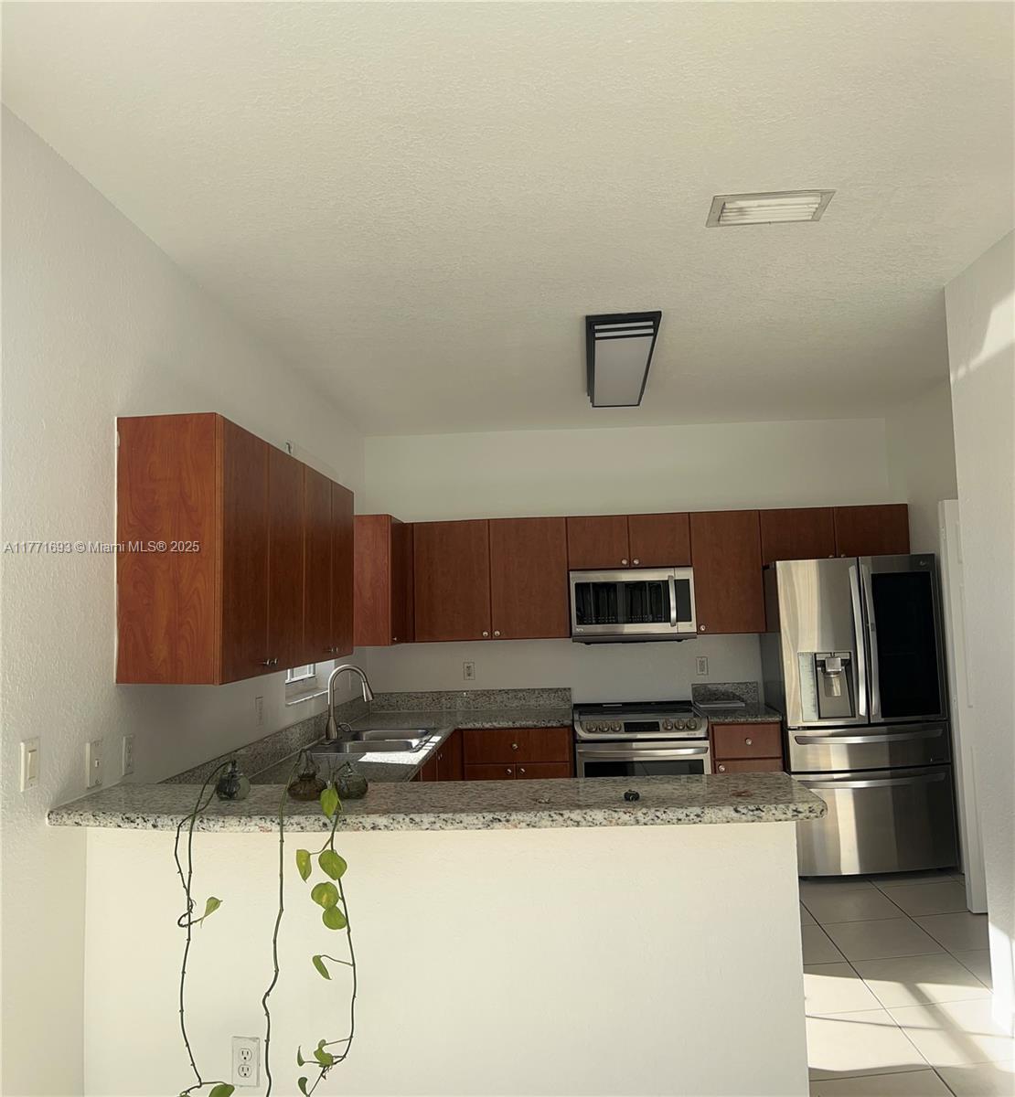 Building Photo - 4409 NW 113th Ct