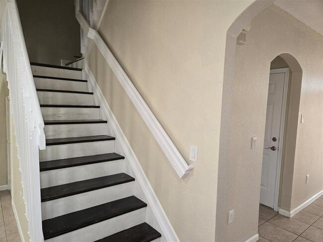Building Photo - 8433 SW 25th Ct