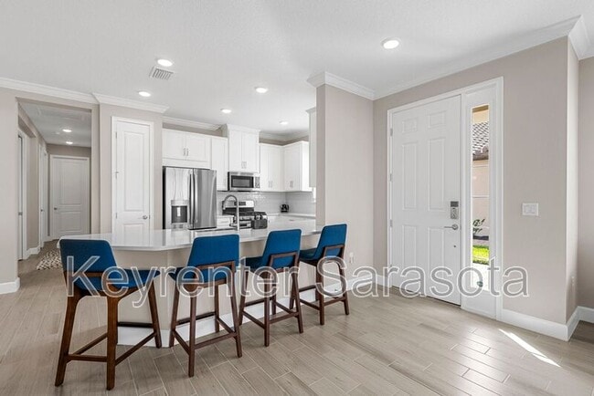 Building Photo - 16207 San Donato Pl
