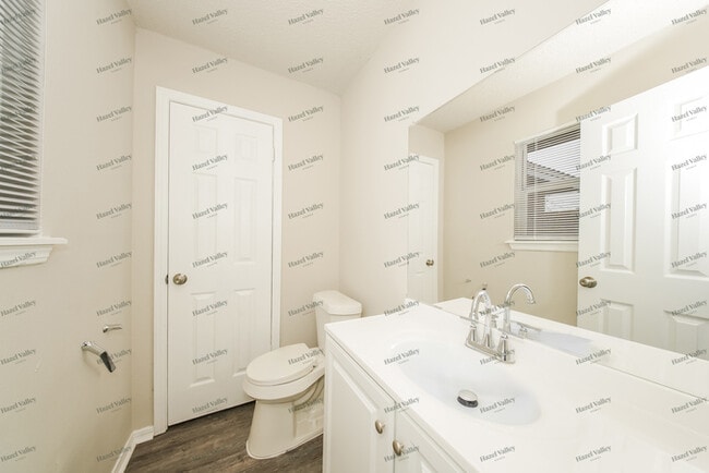 Building Photo - 603 SE 51st St