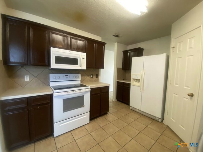 Building Photo - 5406 Oster Dr