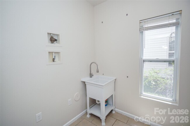 Building Photo - 3021 Morel Ave