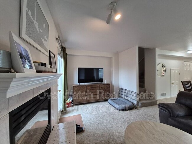 Building Photo - 3926 Lakehurst Cir