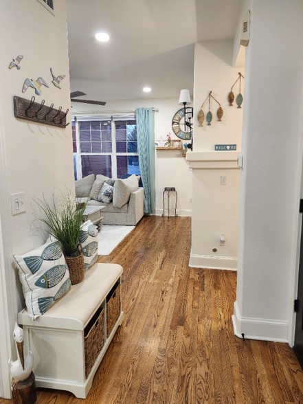 Building Photo - 5116 Dvorak Cir