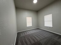 Building Photo - 3710 Holmes Rd