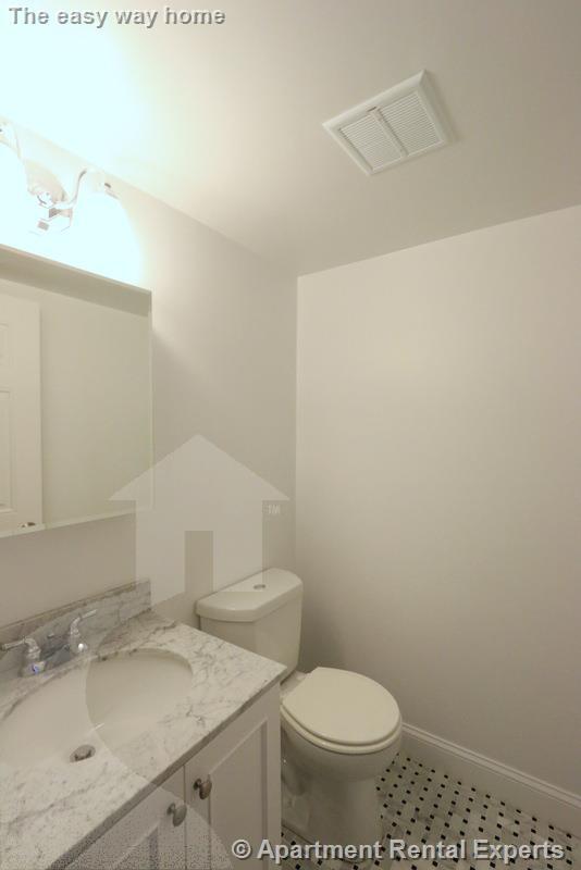 Building Photo - 55 Langdon St