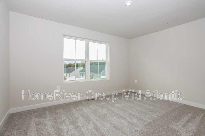 Building Photo - 600 Augustine Ct