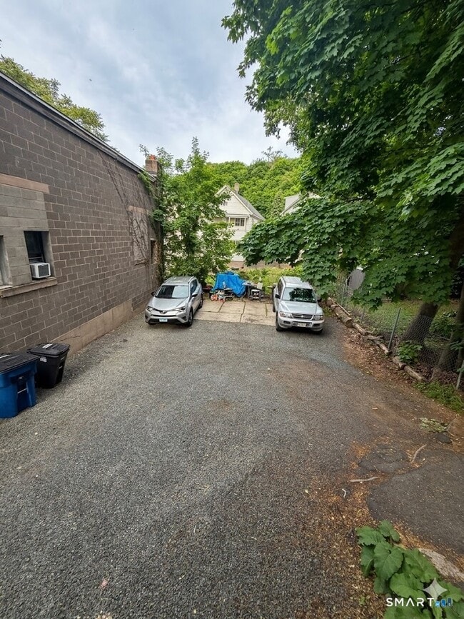Building Photo - 43 Farren Ave