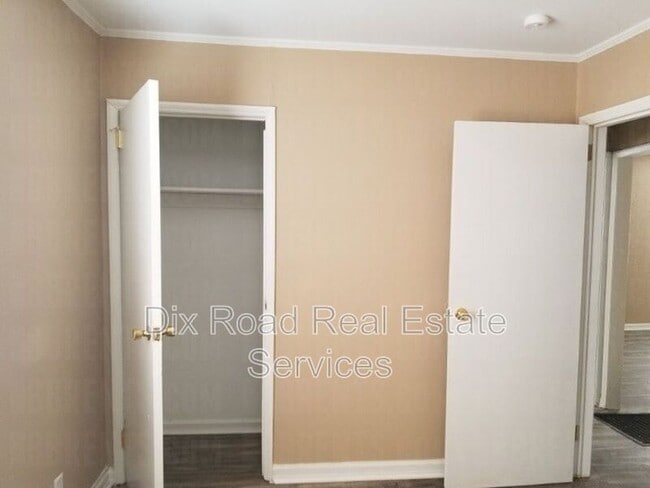 Building Photo - 4505 Genesee Ave