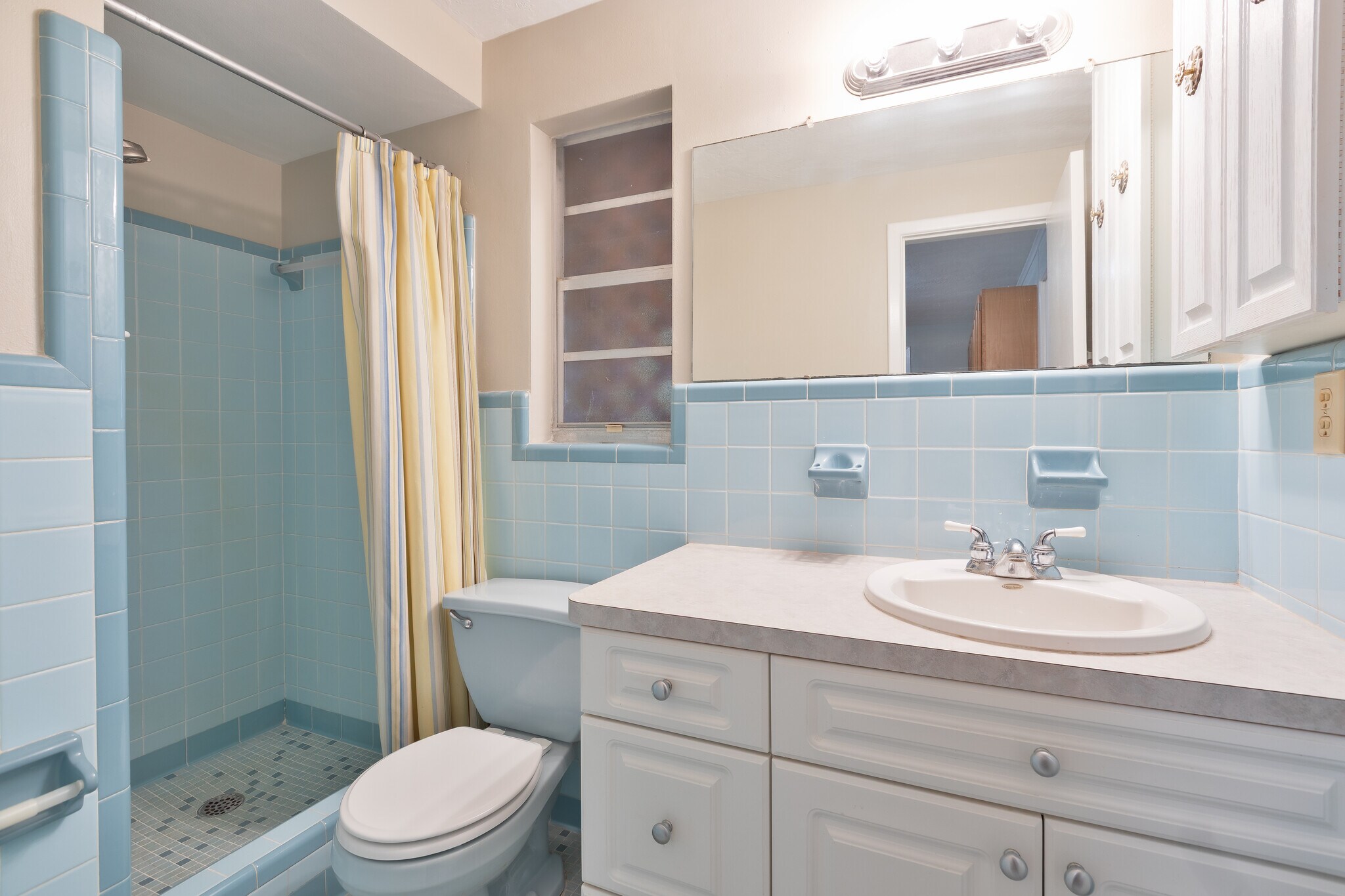 Building Photo - 3101 N Canal Dr