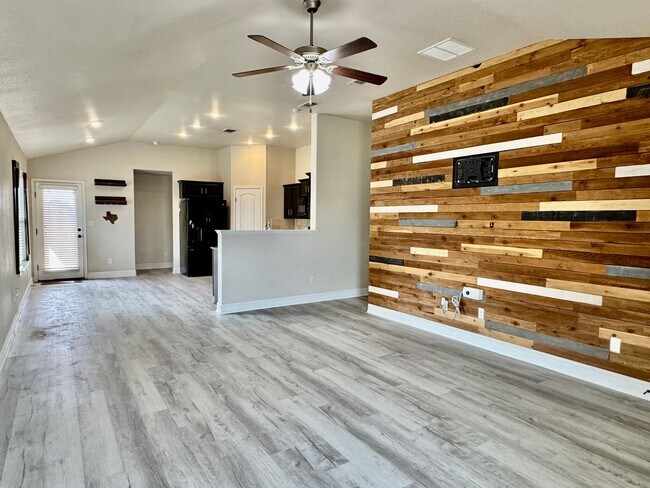 Building Photo - Beautiful 3/2/2 Home with Appliances and Upgrades in Frenship ISD!