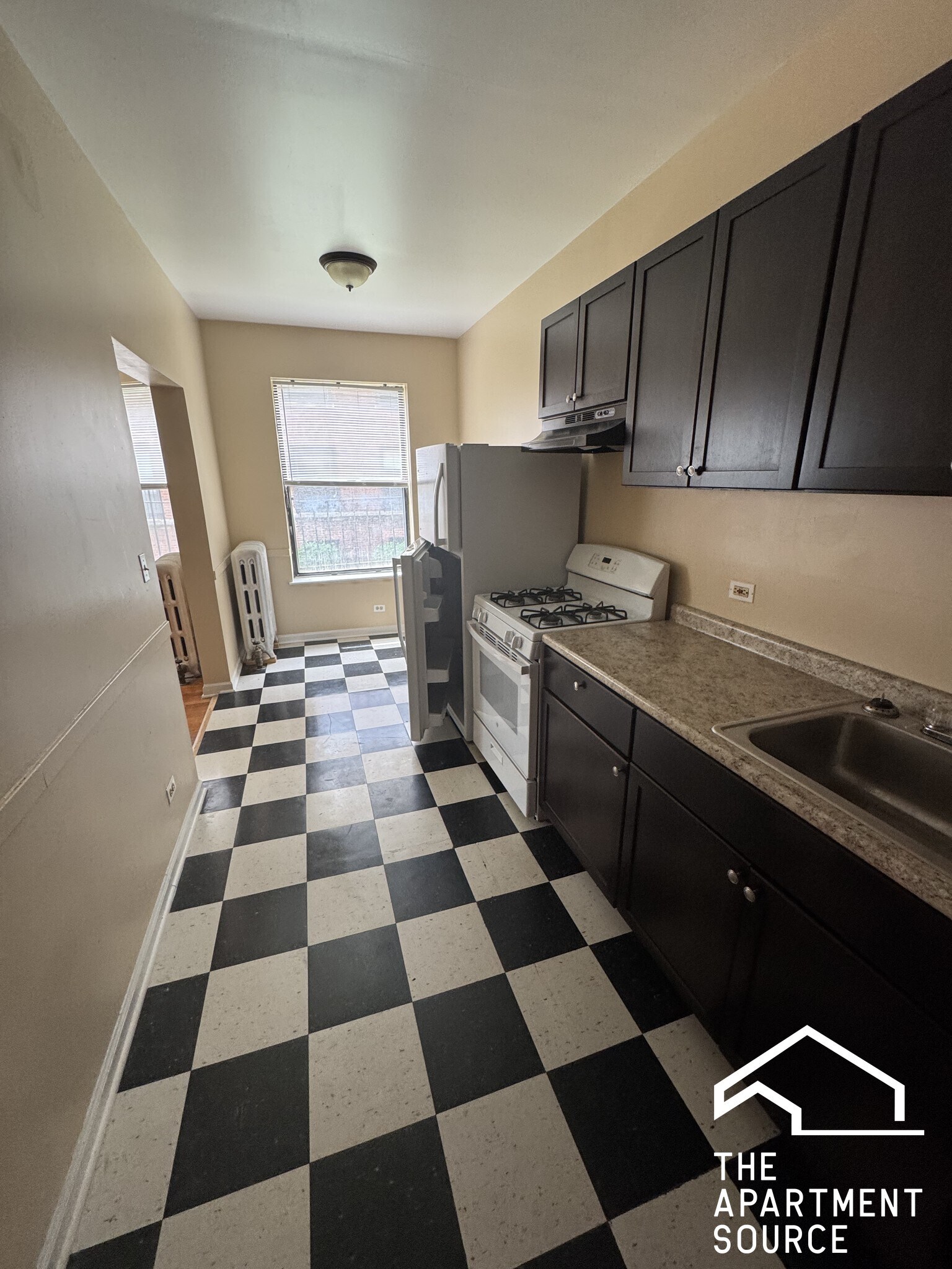 Building Photo - 7722 N Marshfield Ave