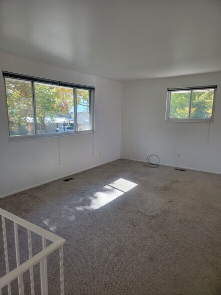 Building Photo - 2085 E Browning Ave