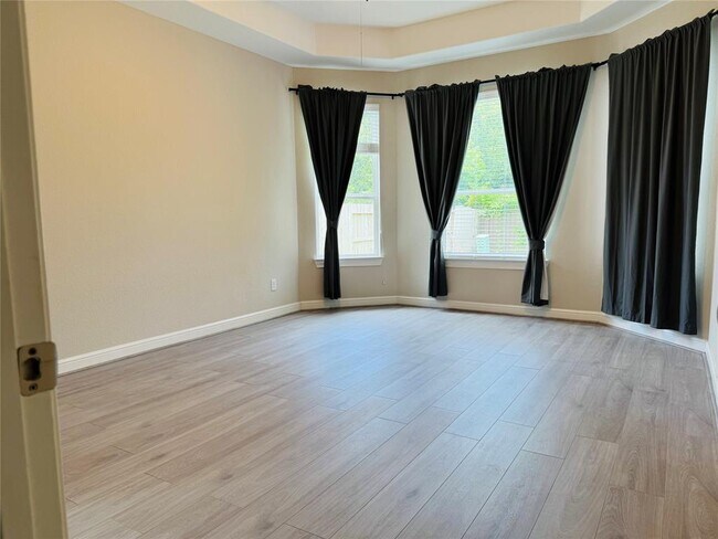 Building Photo - 4510 Shaded Arbor Way