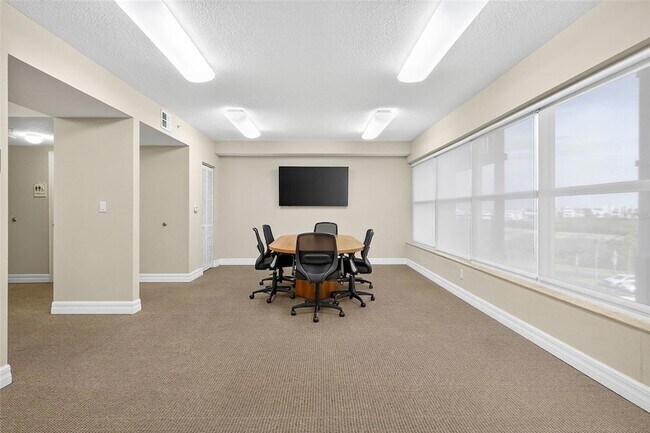 Building Photo - 4516 Seagull Dr