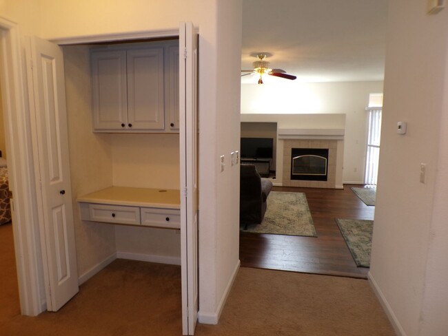 Building Photo - Littleton 3 Bed 2 Bath Condo Retreat!