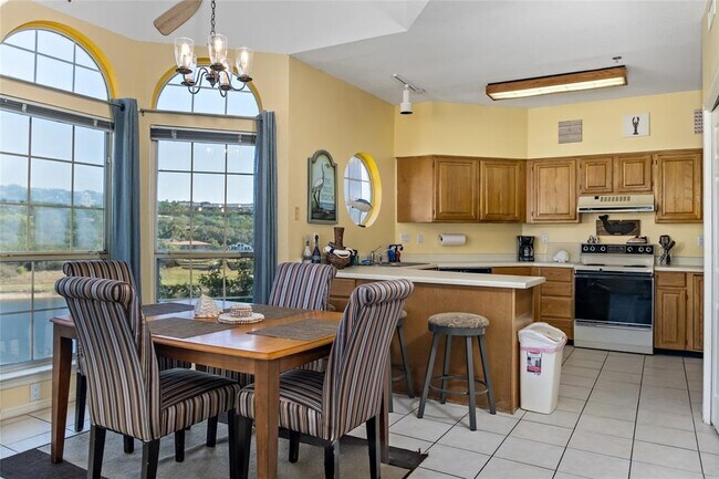 Building Photo - 3404 American Dr