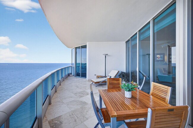 Building Photo - 1600 S Ocean Blvd