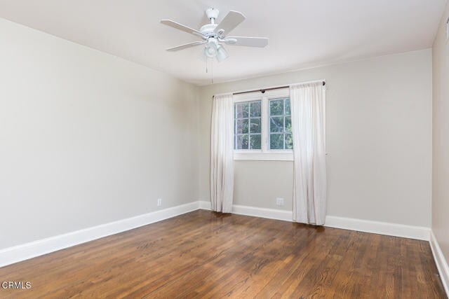 Building Photo - 5250 Vista Lejana Ln