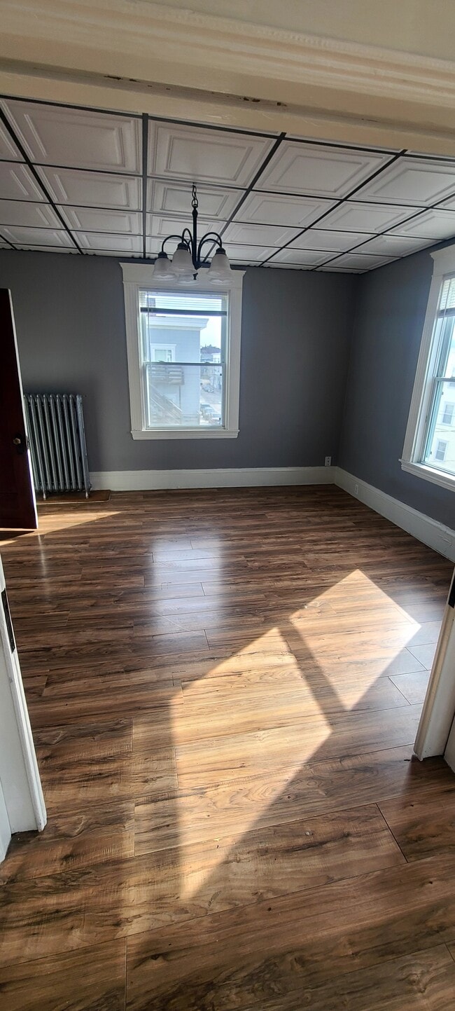 Building Photo - 33 Howard St