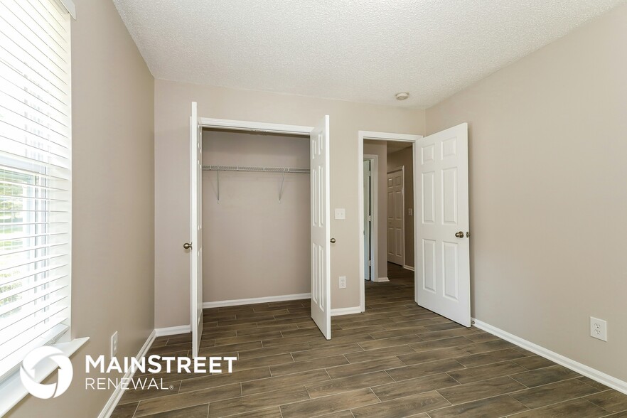 Building Photo - 6061 Acadian Woods Dr