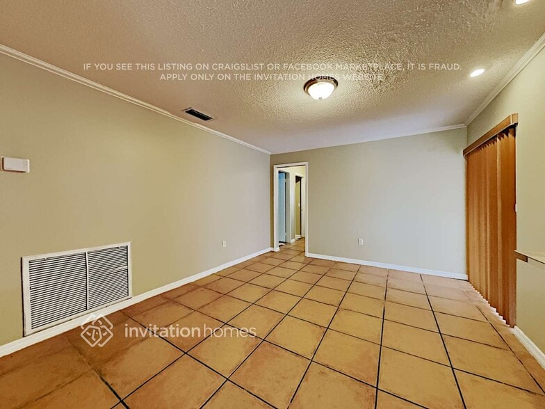 Building Photo - 1041 NW 89th Terrace