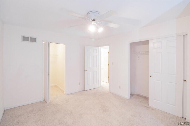 Building Photo - 3309 Lower Lakes Estates Dr