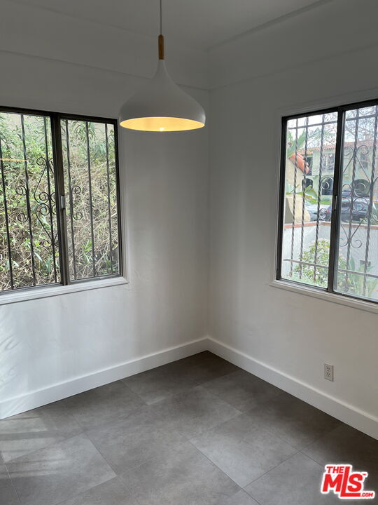 Building Photo - 1045 S Crescent Heights Blvd