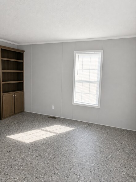 Building Photo - 333 E Lakewood Blvd