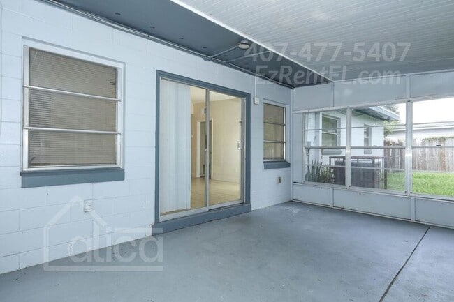 Building Photo - 3392 Bougainvillea Dr