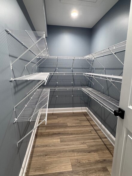 Building Photo - 21 Charles St