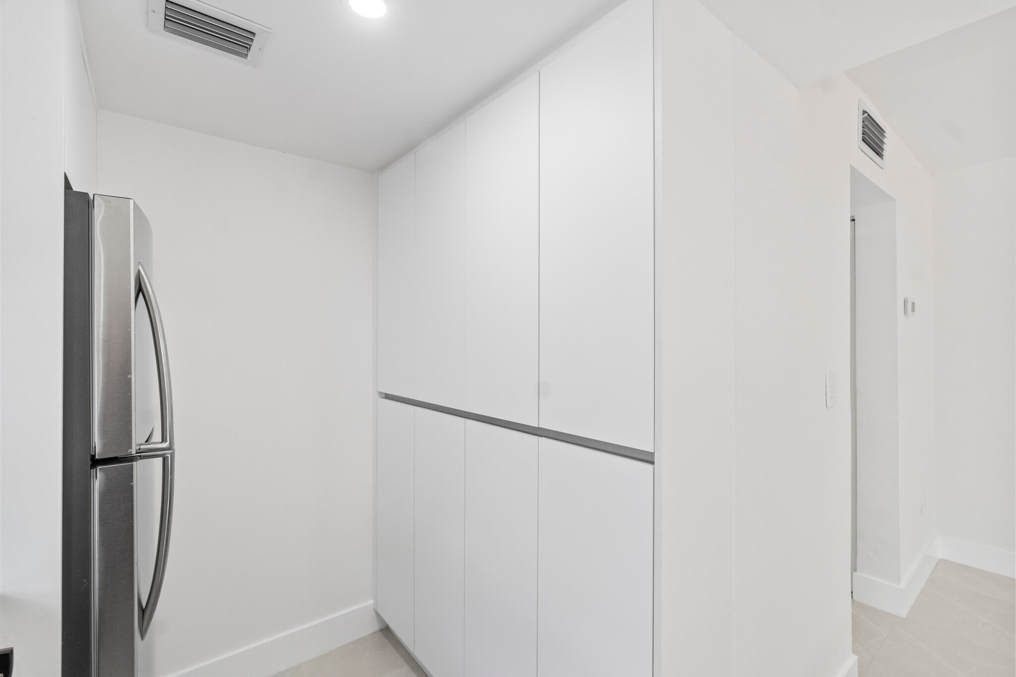 Building Photo - 3597 SW 17th St