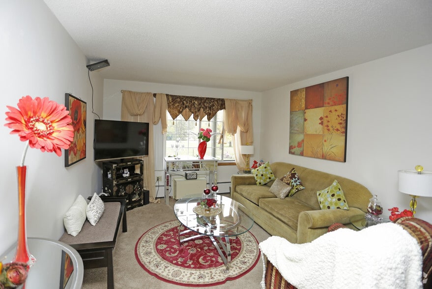 Concord Green 9223 Nicollet Ave S Bloomington MN 55420 Apartment Finder