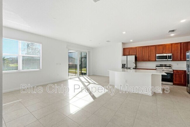 Building Photo - 211 Ballo Dr