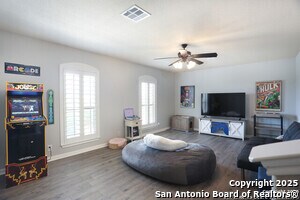Building Photo - 611 Oxalis