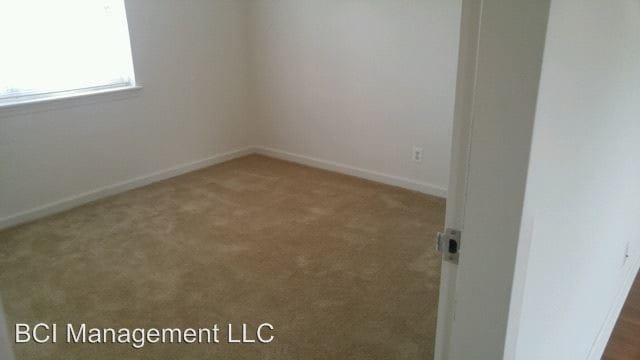 Building Photo - 2125 Cameron Dr