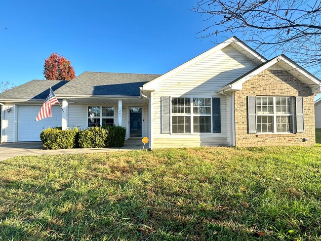 Building Photo - Fenced Backyard--Move-In Special: First mo...