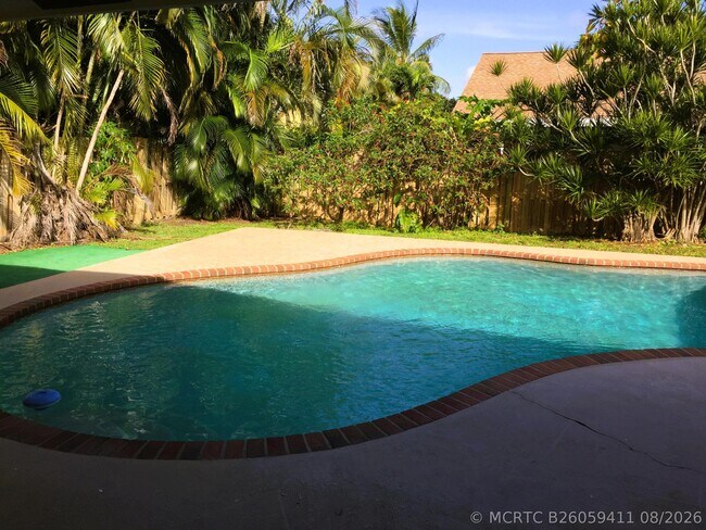 Building Photo - 1455 Gallinule Dr