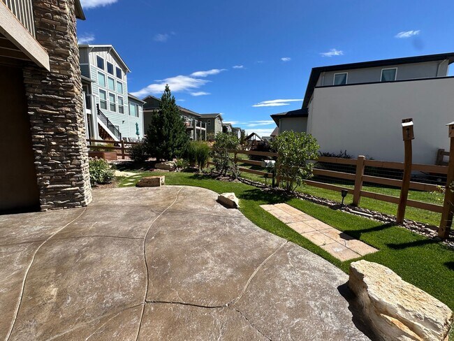 Building Photo - 6045 Griffin Dr