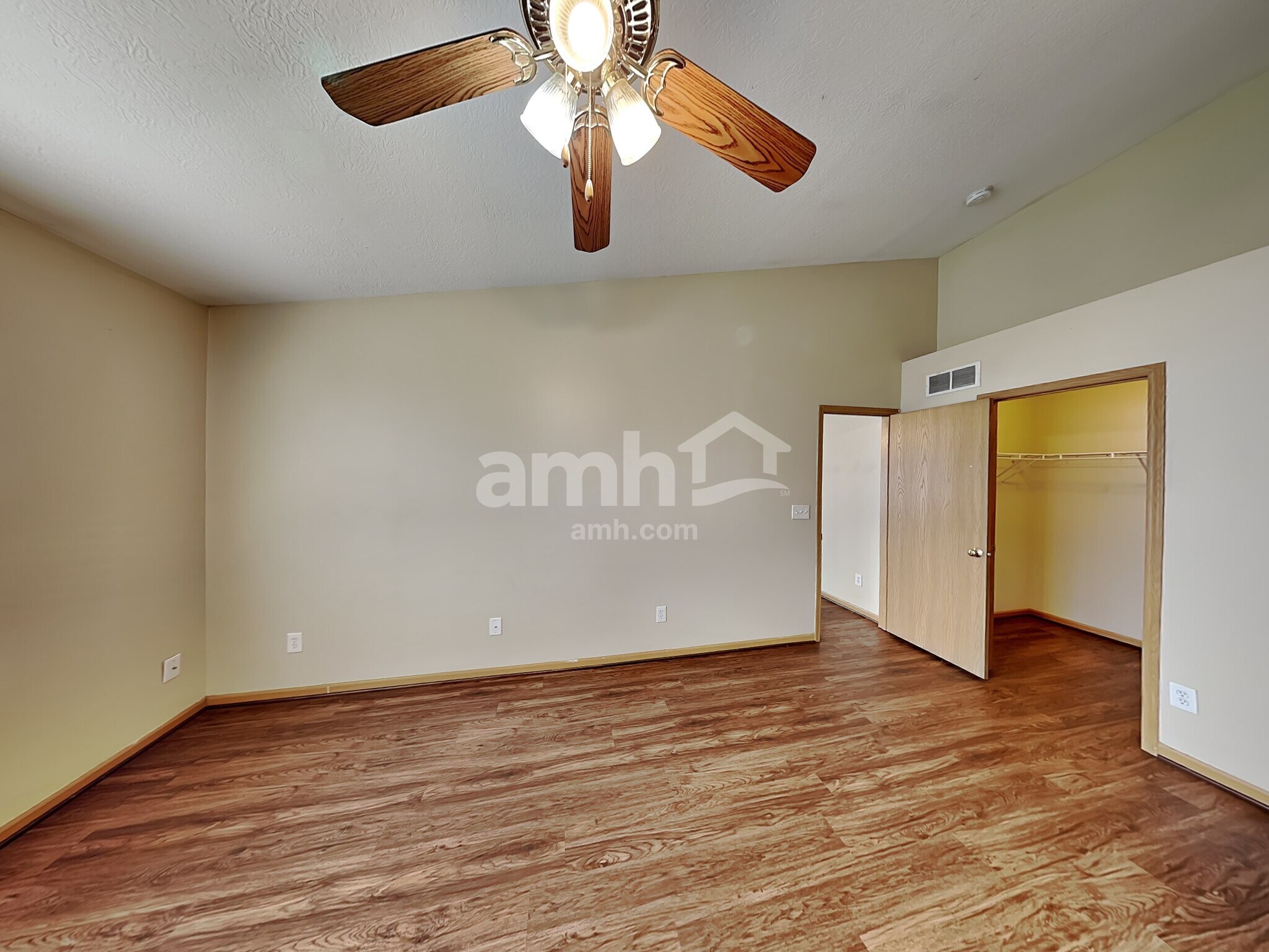 Building Photo - 1833 Kathiwade Dr