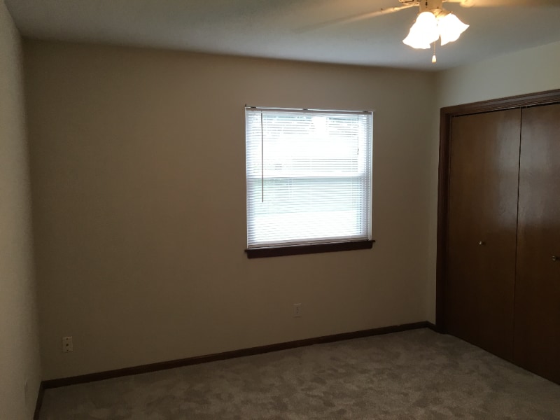 Building Photo - 488 60th St SE