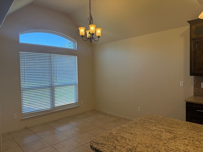 Building Photo - Welcome to your beautiful 3 bedroom home in the Battle Creek golf community!