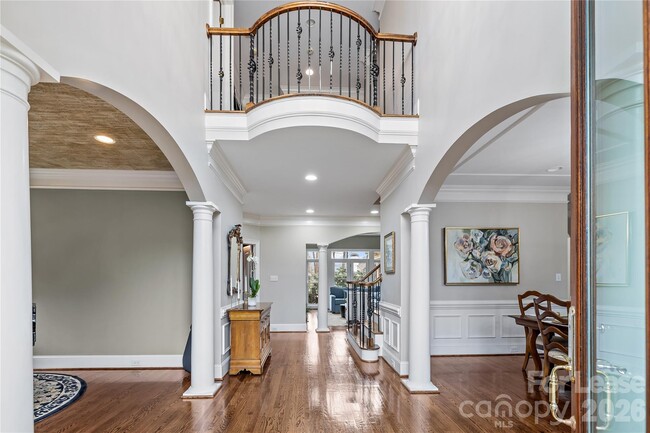 Building Photo - 1009 Honors Ct