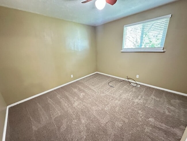 Building Photo - 6046 S 4000 W