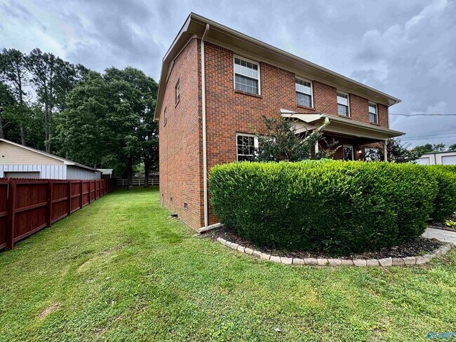 Building Photo - 1775 Jeff Rd NW