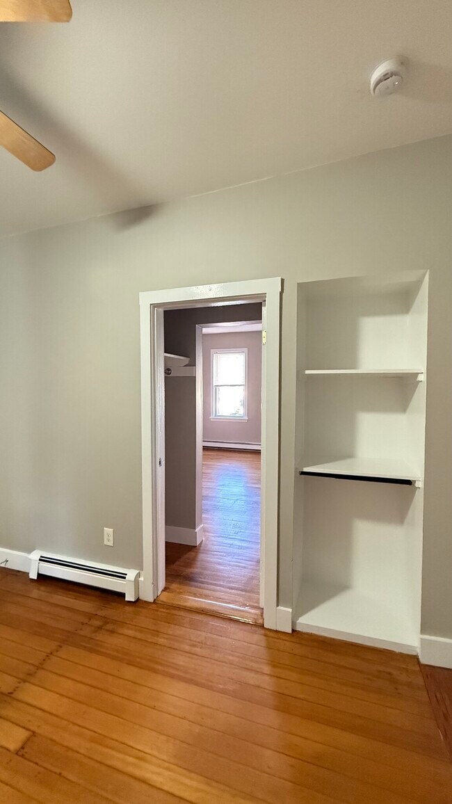 Building Photo - 75 Division St